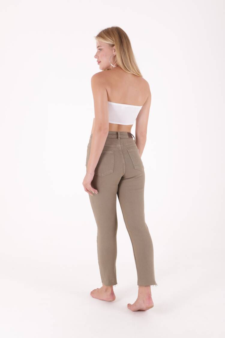 Tassel Finished High Waist Mom Fit Jean