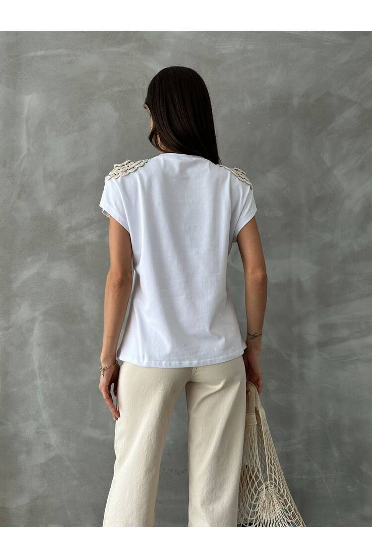 Shoulder Lace T-shirt
