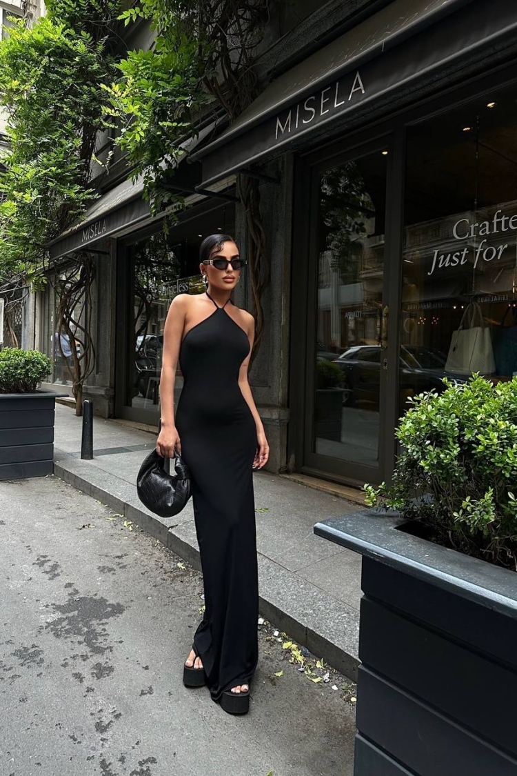 Halter NeckBackless Maxi Length Sandy Dress
