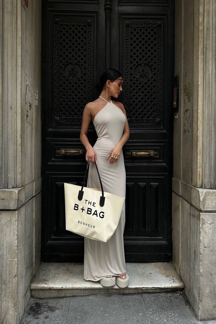 Halter NeckBackless Maxi Length Sandy Dress