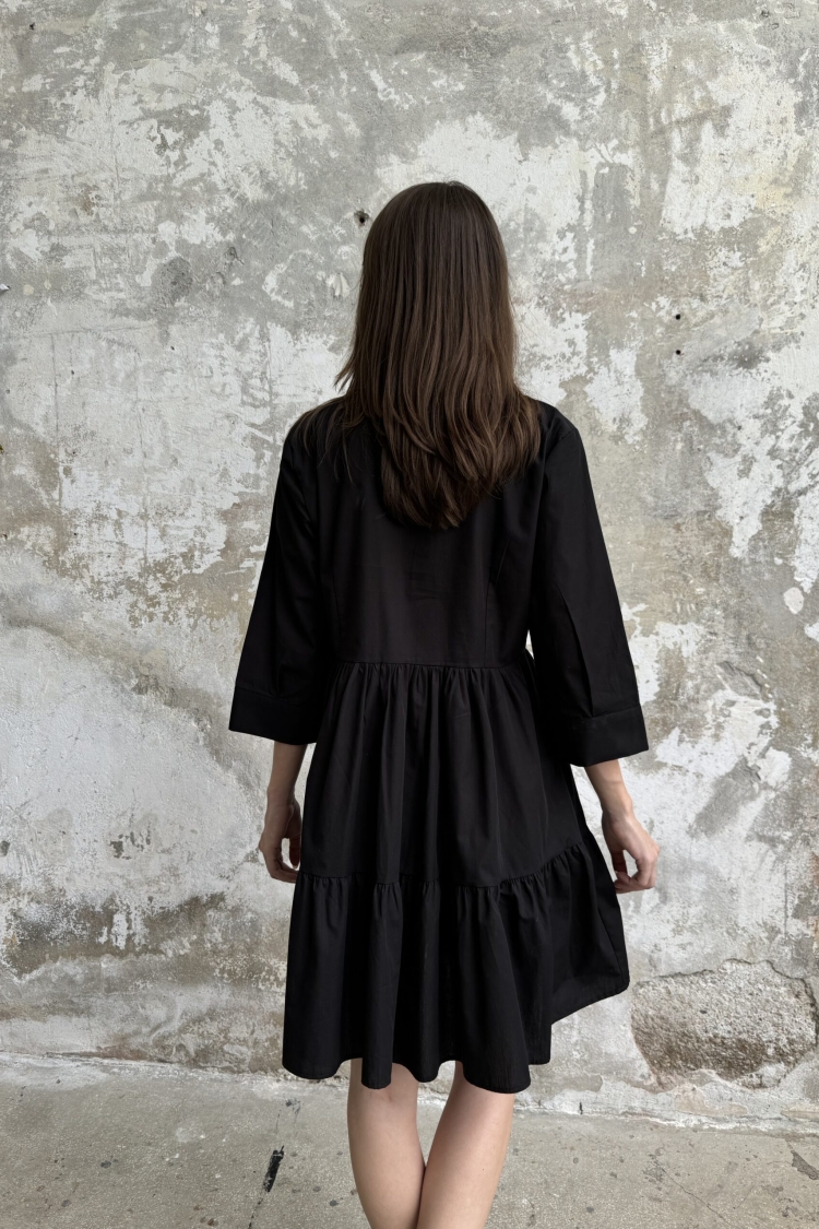 Dress With Embroidered Collar - Black