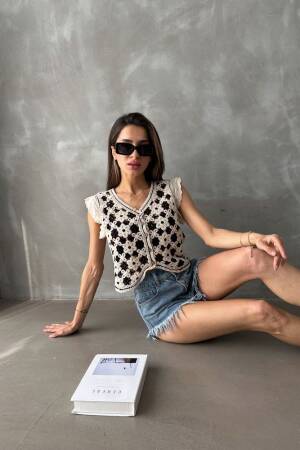 Stone Black Buttoned Vest - Topshow - Globality Store - Women Clothes Wholesale Turkey