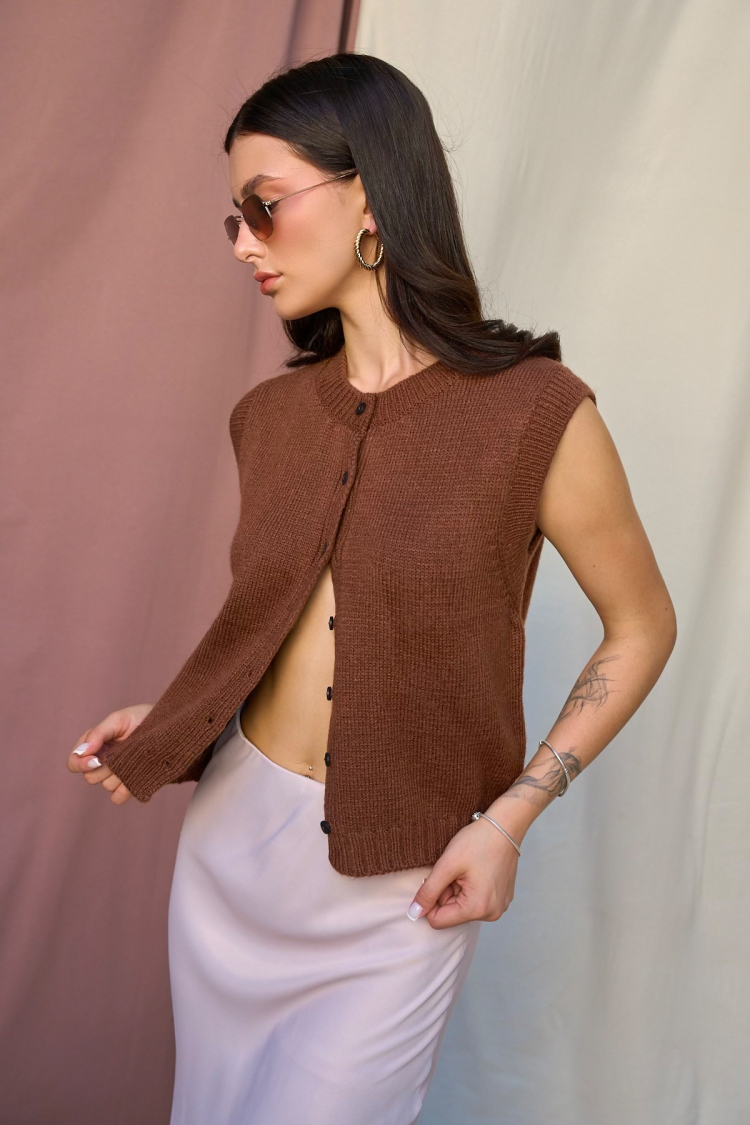 Plain Buttoned Vest - Milk Brown - Qustyle - Globality Store - Women Clothes Wholesale Turkey