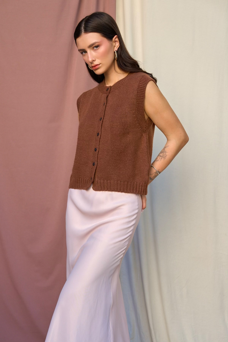 Plain Buttoned Vest - Milk Brown