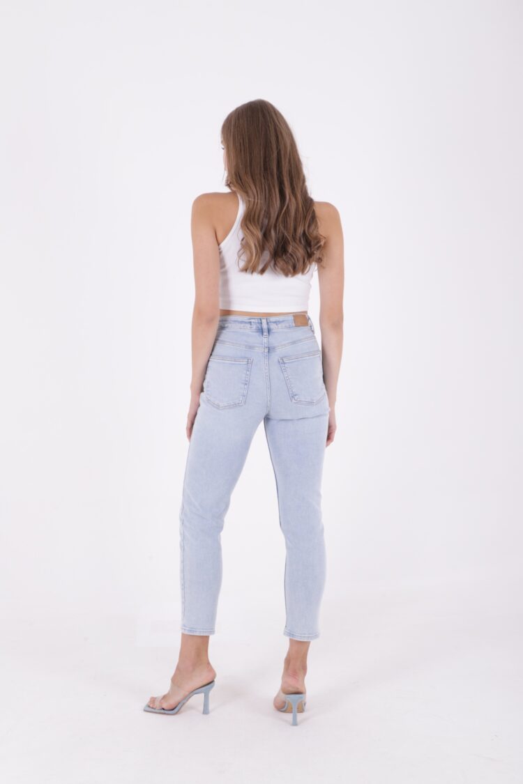 Comfort Slim Jeans