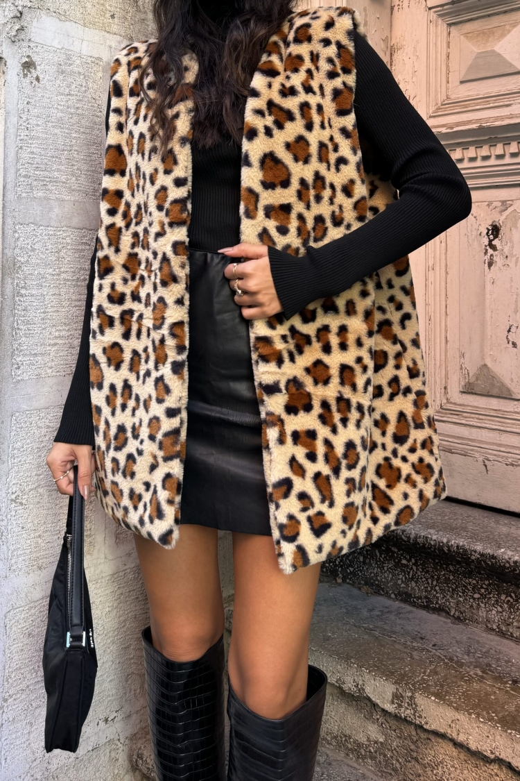 Leopard Plush Wide Cut Vest 28308