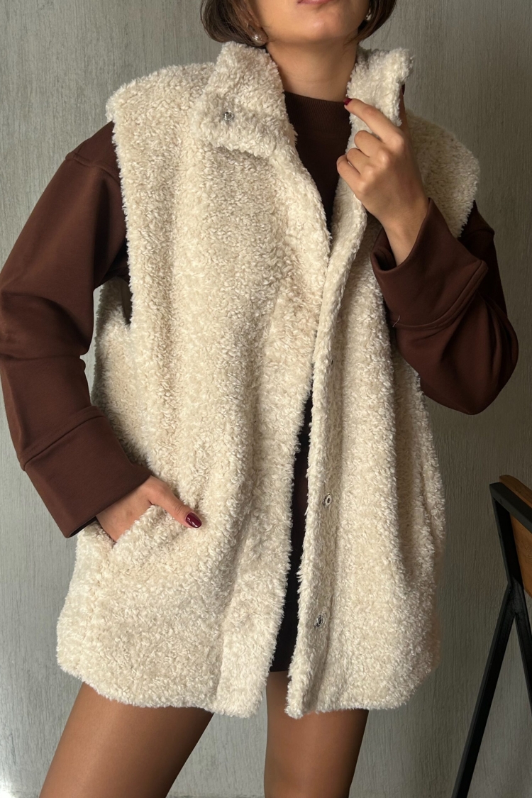 Hidden Snap Detail Lined Plush Vest 28267