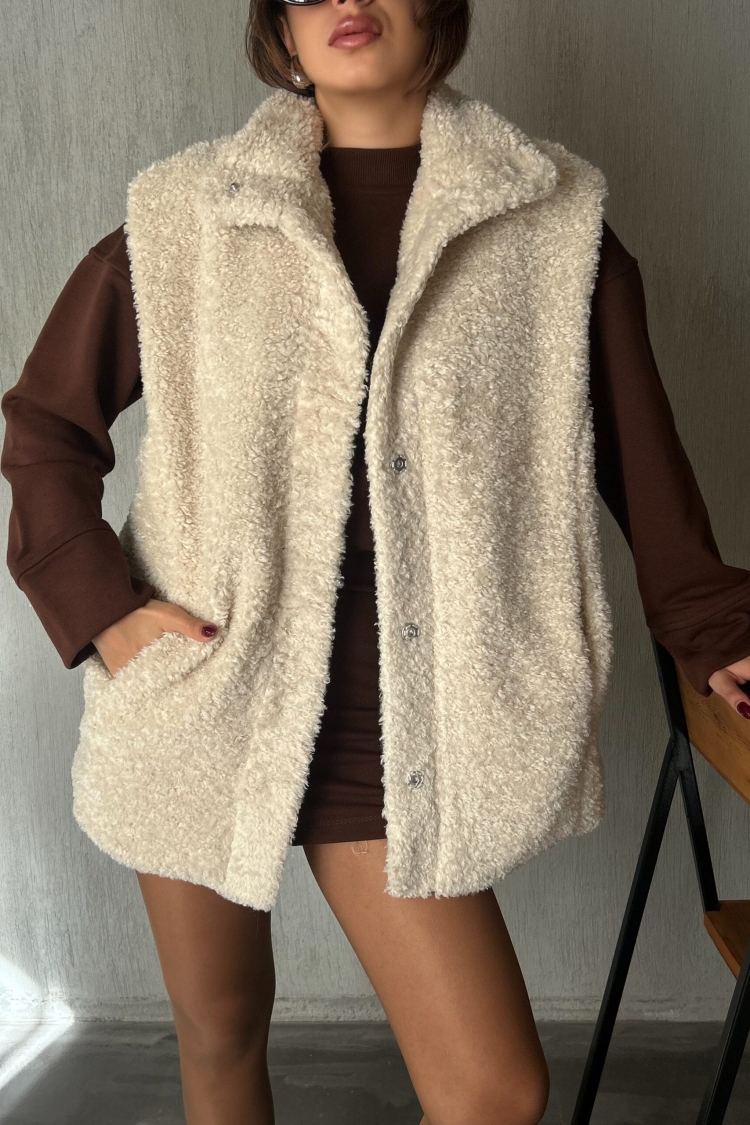 Hidden Snap Detail Lined Plush Vest 28267