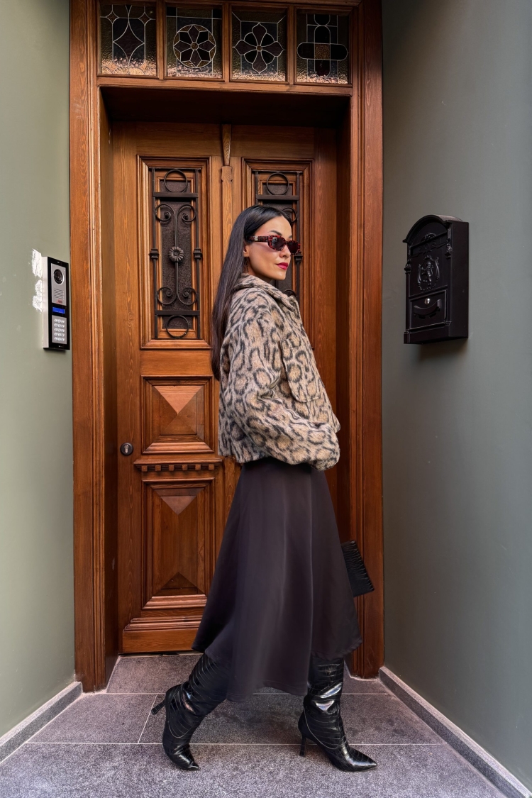 Leopard Pattern Raised Cachet Short Coat 28126