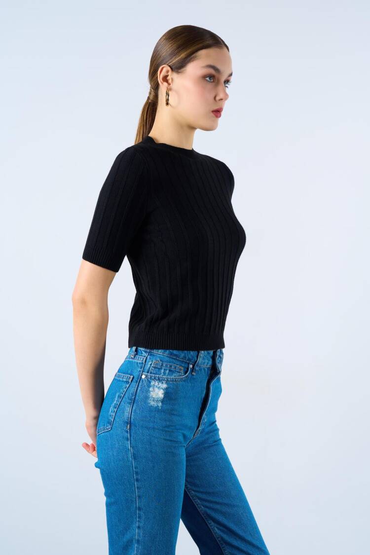 Ribbed Short Sleeve Sweater