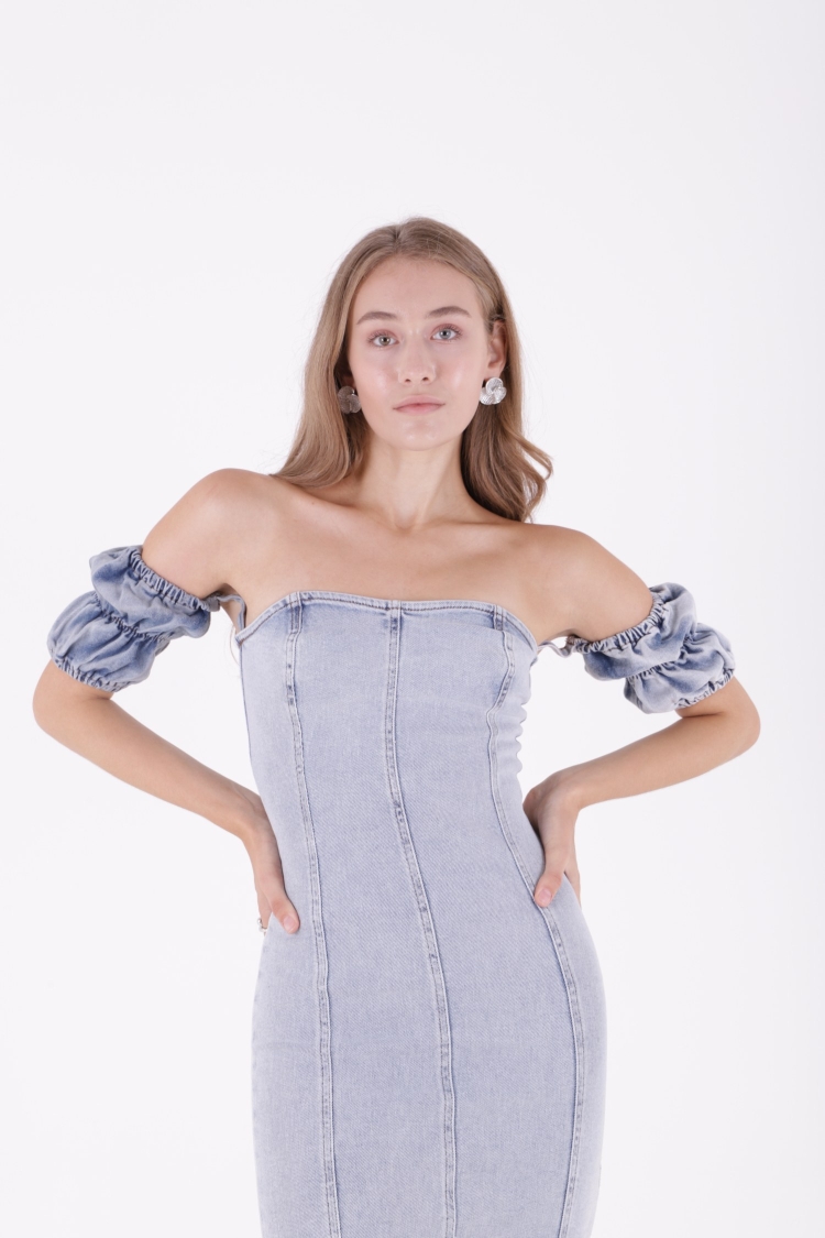 Short Strapless Denim Dress With Elastic Sleeves