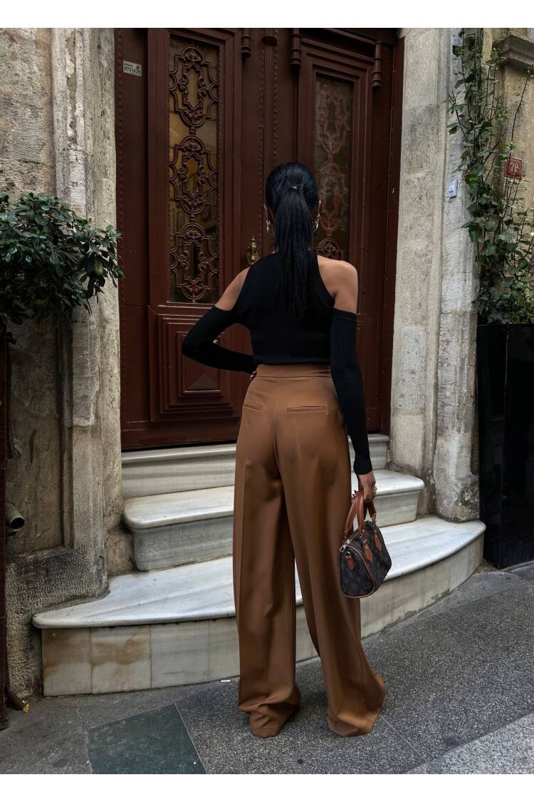Three Button Detail Trousers