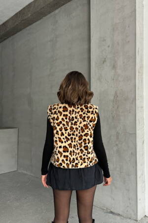 Leopard Leopard Patterned Plush Vest - Topshow - Globality Store - Women Clothes Wholesale Turkey