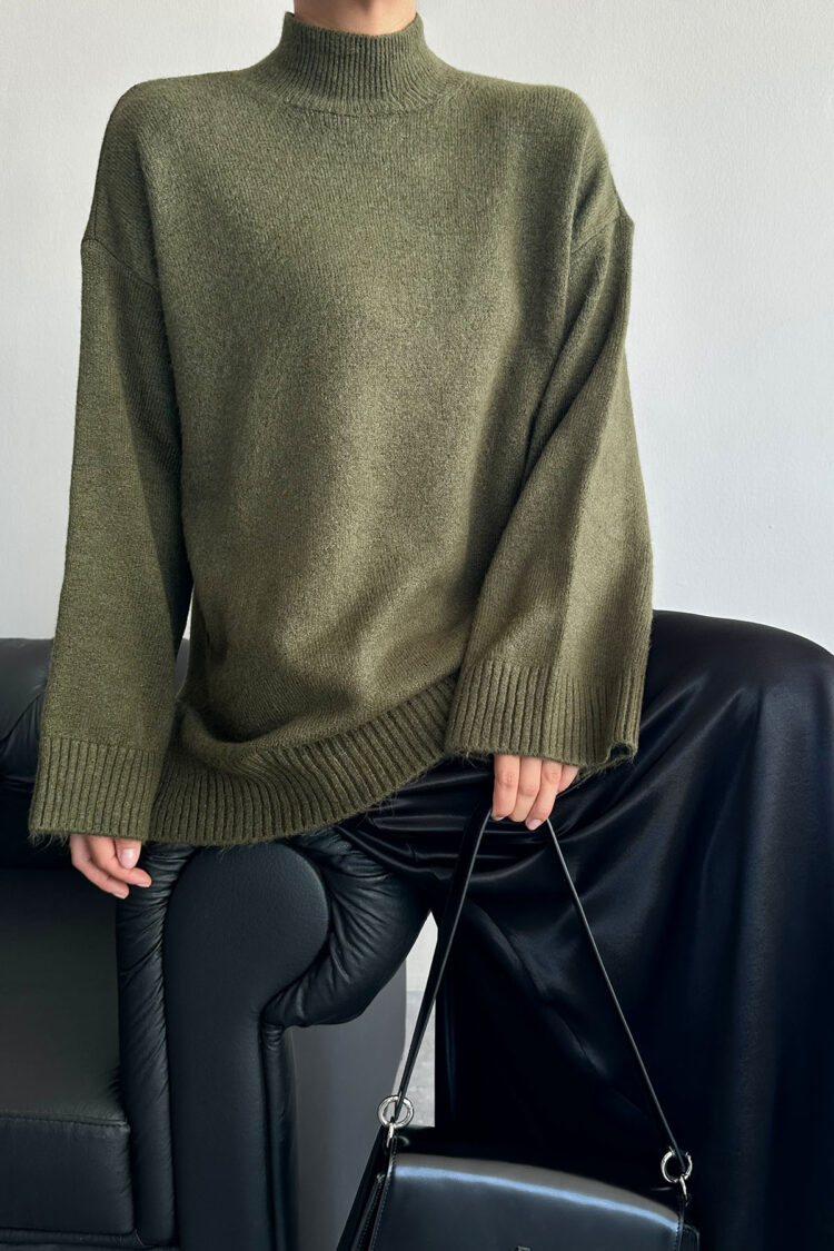 Half Turtleneck Long Sweater - Qustyle - Globality Store - Women Clothes Wholesale Turkey