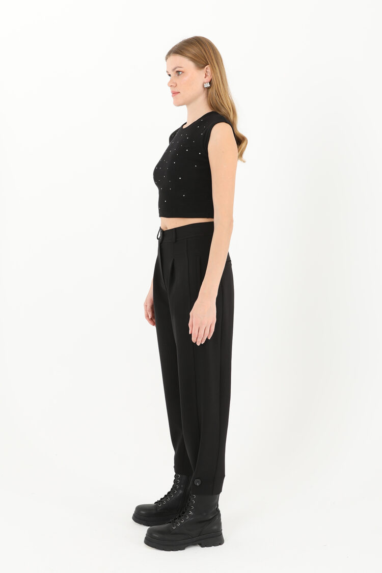 Women's Pleated Front Buttoned Leg Trousers