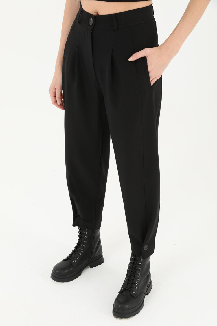 Women's Pleated Front Buttoned Leg Trousers