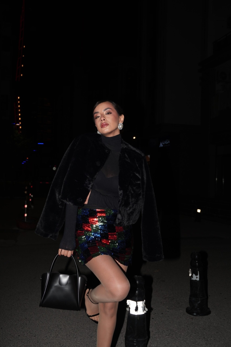 Lined Collarless Short Fur Coat 28363