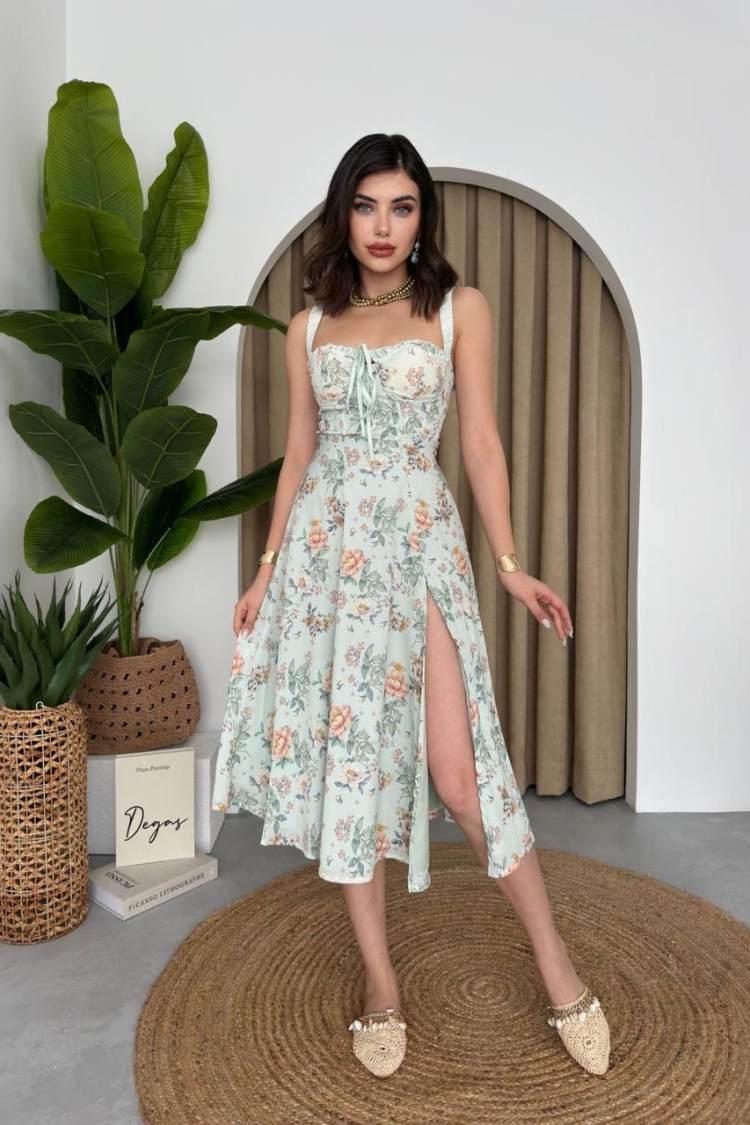 Angelic Slit Detailed Dress