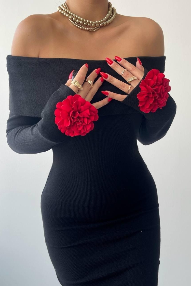Rose Detail Dress - Black