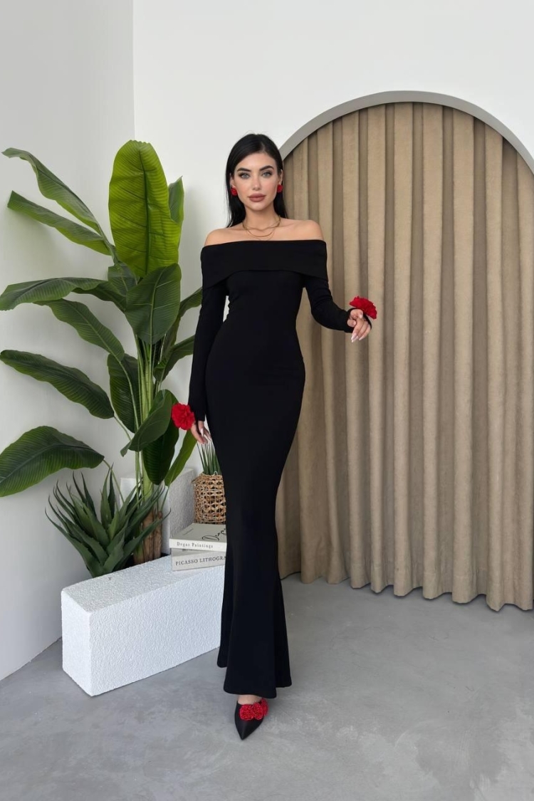 Rose Detail Dress - Black