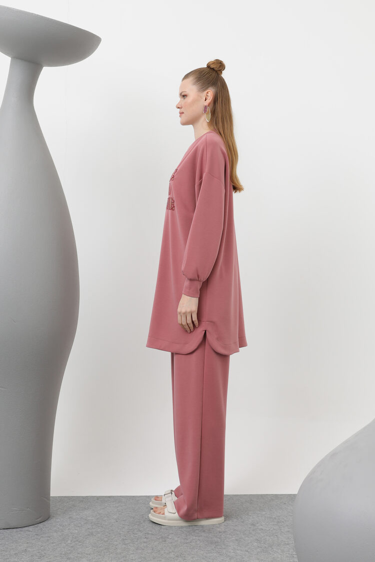 Trouser Suit With Stone And Sequin Embroidery On The Front