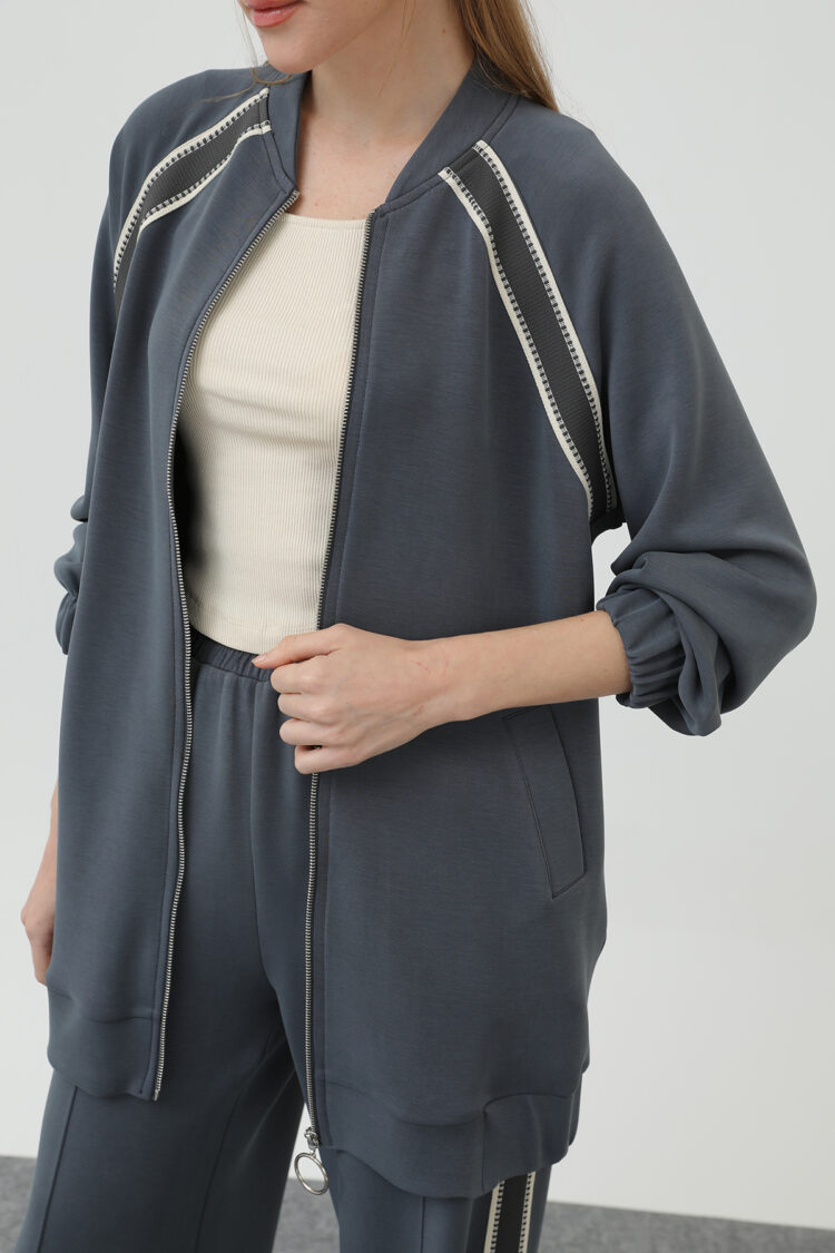 Zippered Shoulder Stripe Detailed Trouser Suit