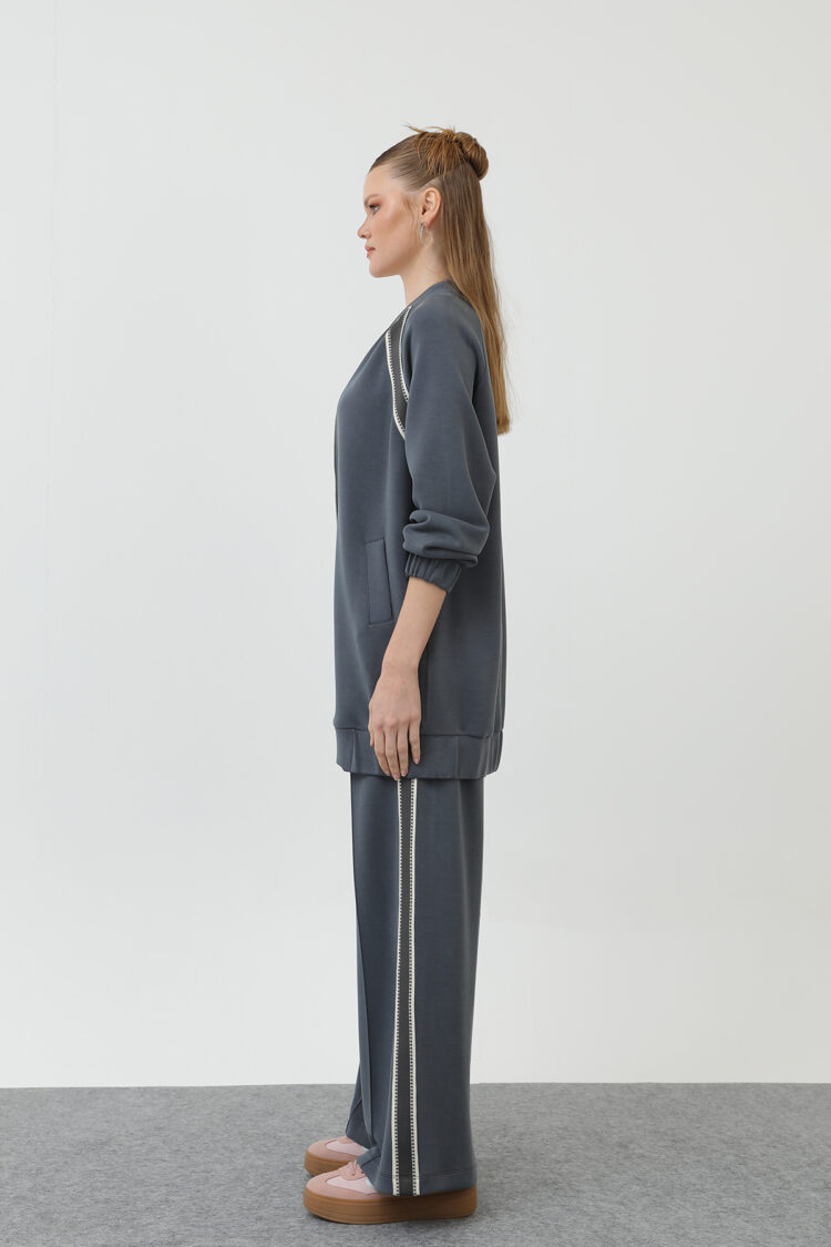 Zippered Shoulder Stripe Detailed Trouser Suit