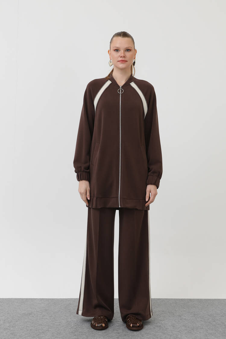 Zippered Shoulder Stripe Detailed Trouser Suit