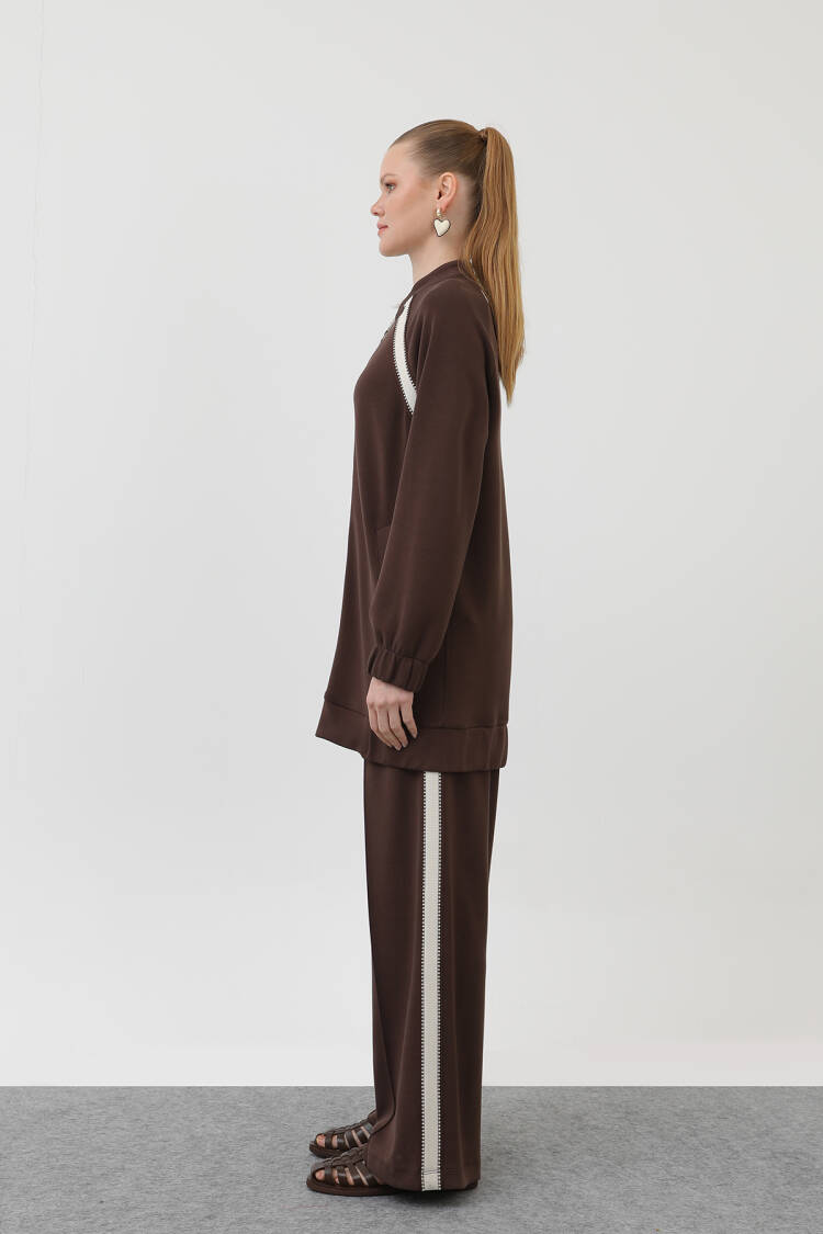 Zippered Shoulder Stripe Detailed Trouser Suit