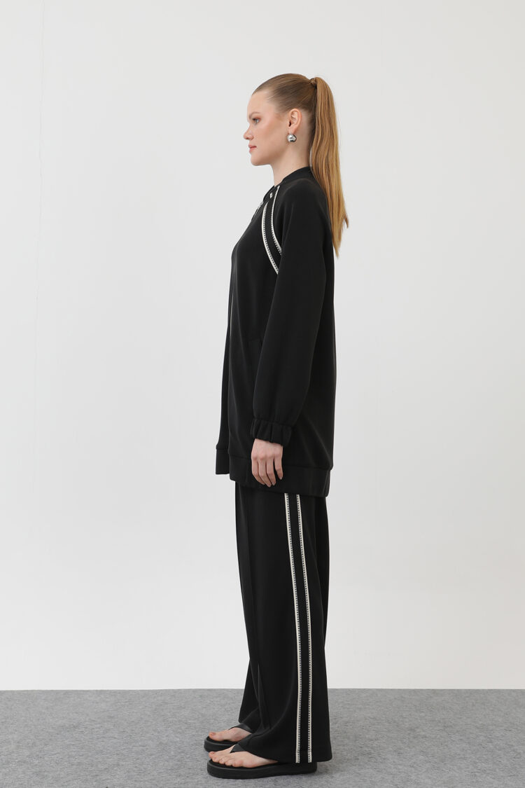Zippered Shoulder Stripe Detailed Trouser Suit