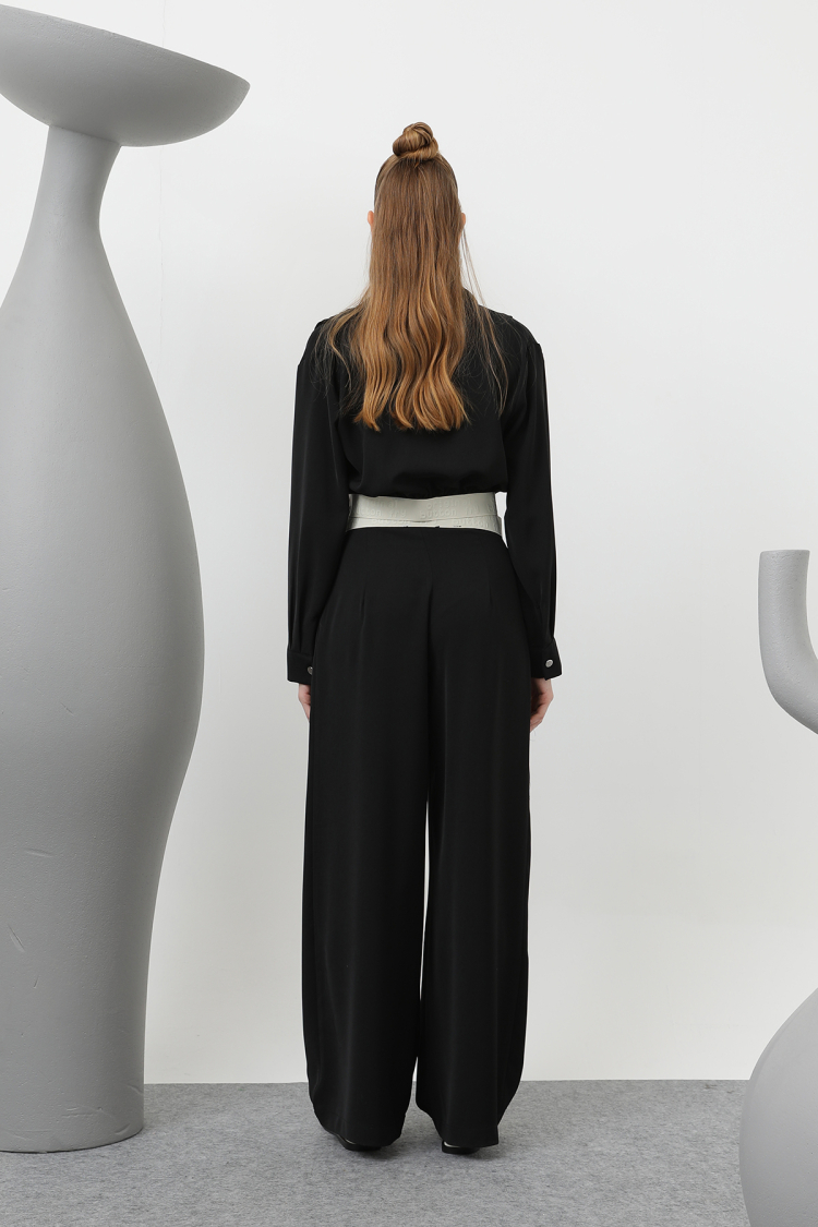 Pleated Elastic Detailed Jacket