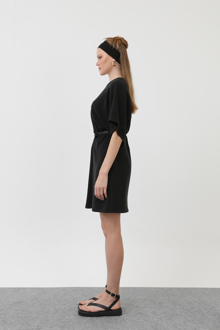 Women's Basic Short Suit