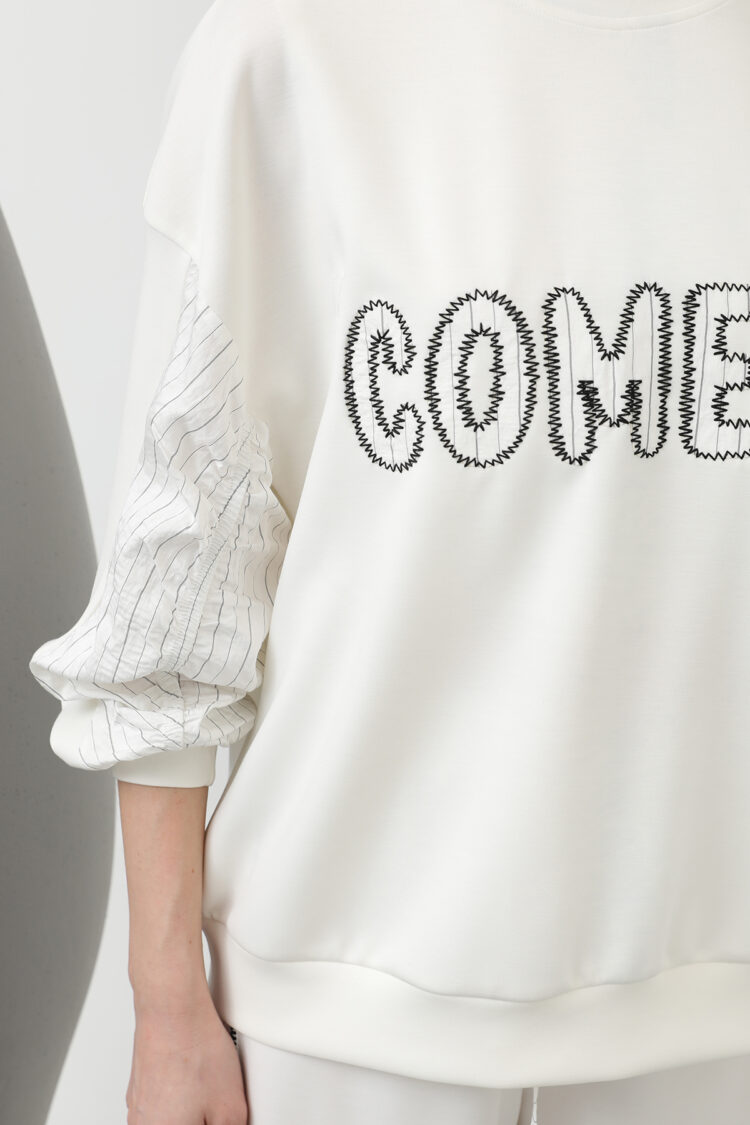 Women's Comely Written Sweat