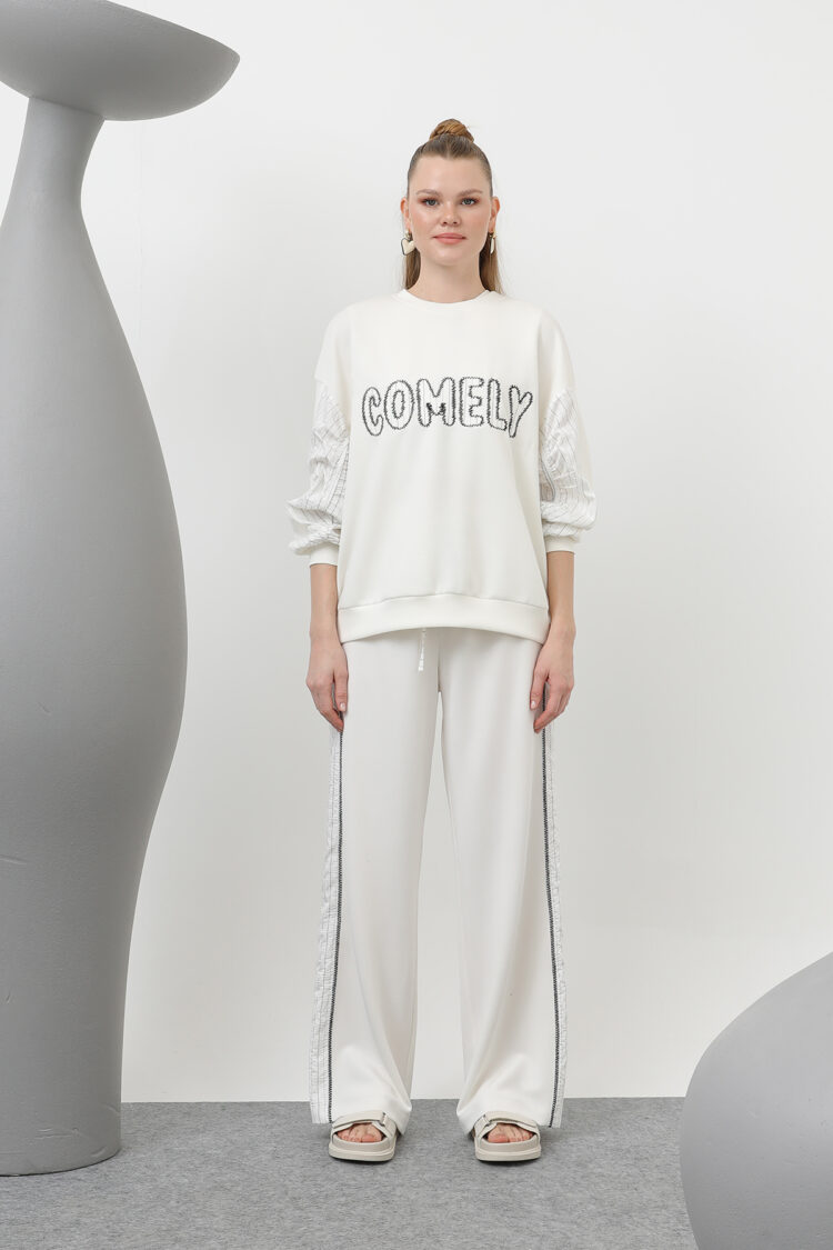 Women's Comely Written Sweat