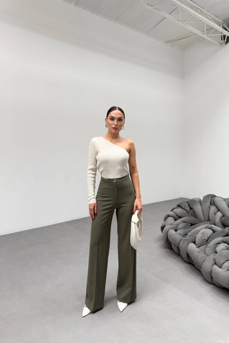 230 Gr Poly Viscose Lycra Metal Button Palazzo Trousers