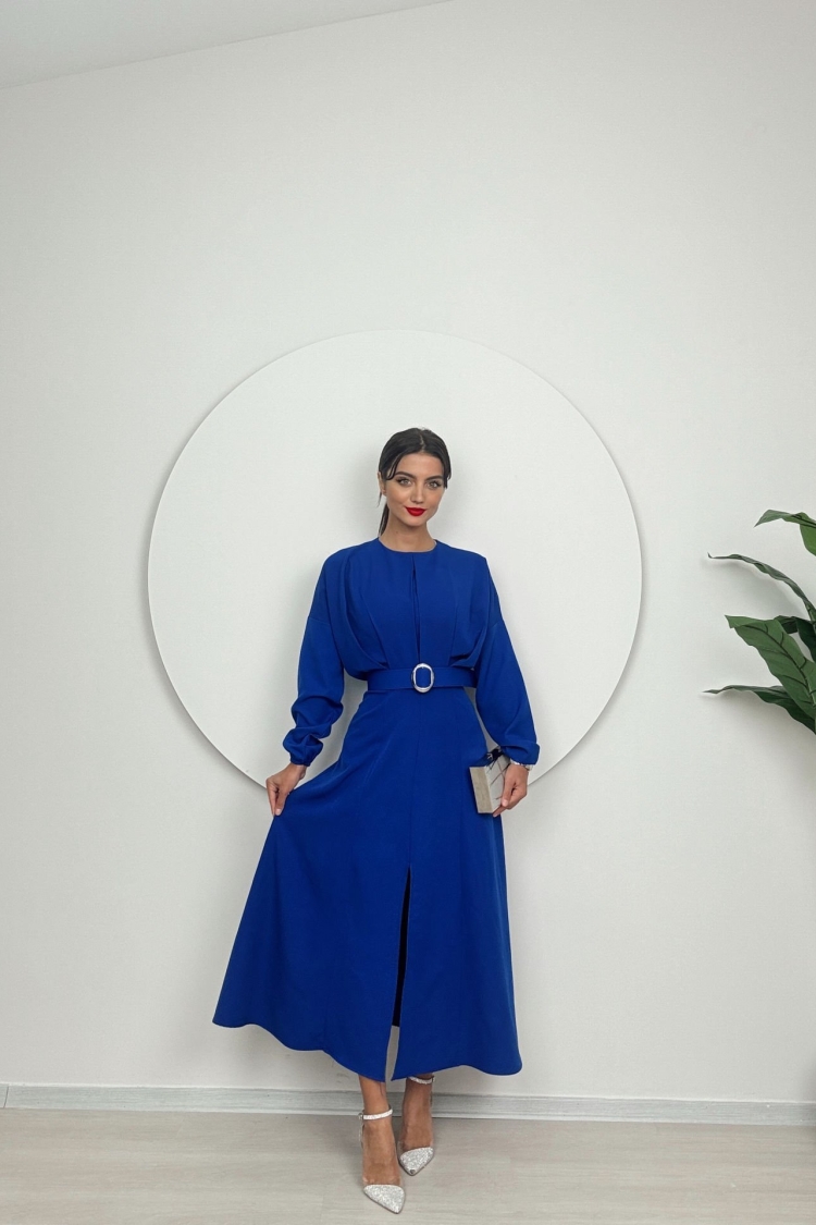 Long Dress With Pleated Belt