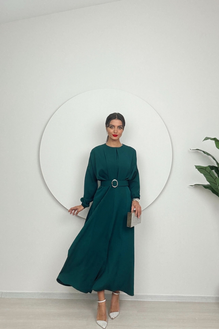Long Dress With Pleated Belt