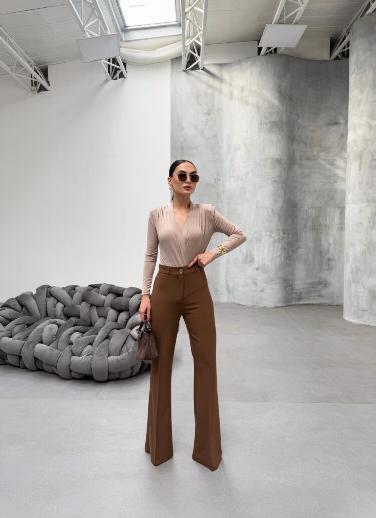 Spanish Leg Pants