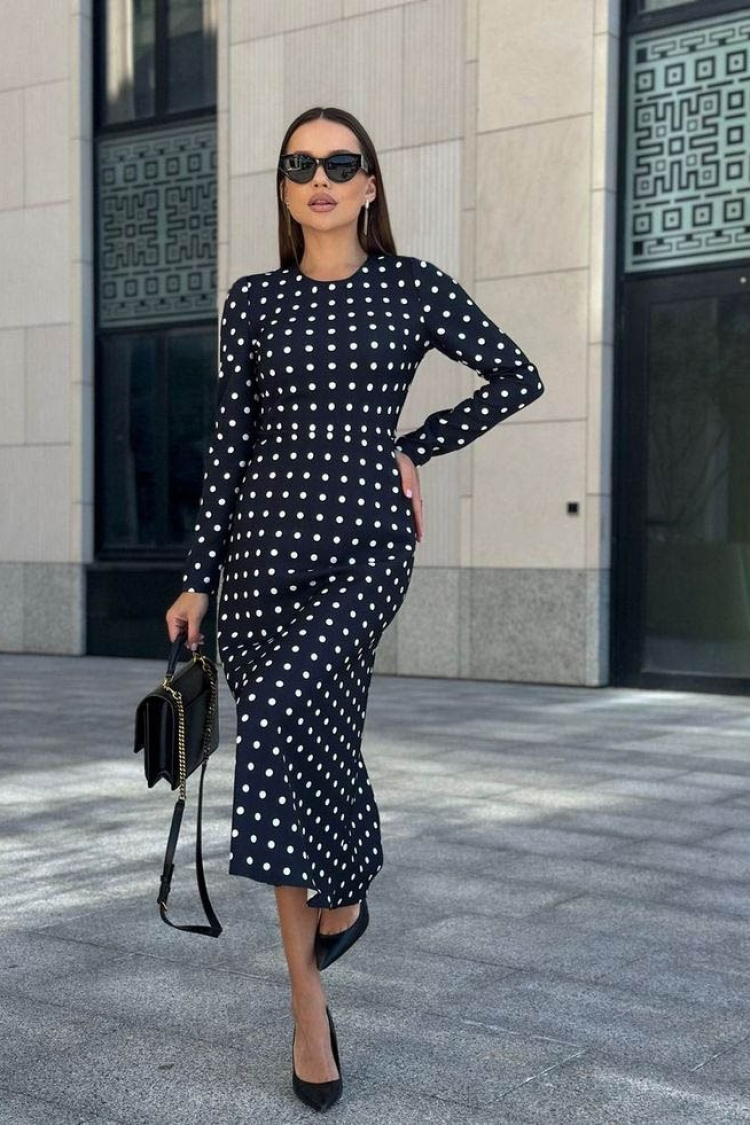 Women's Long Sleeve Crew Neck Polka Dot Knitted Crepe Midi Dress - Black