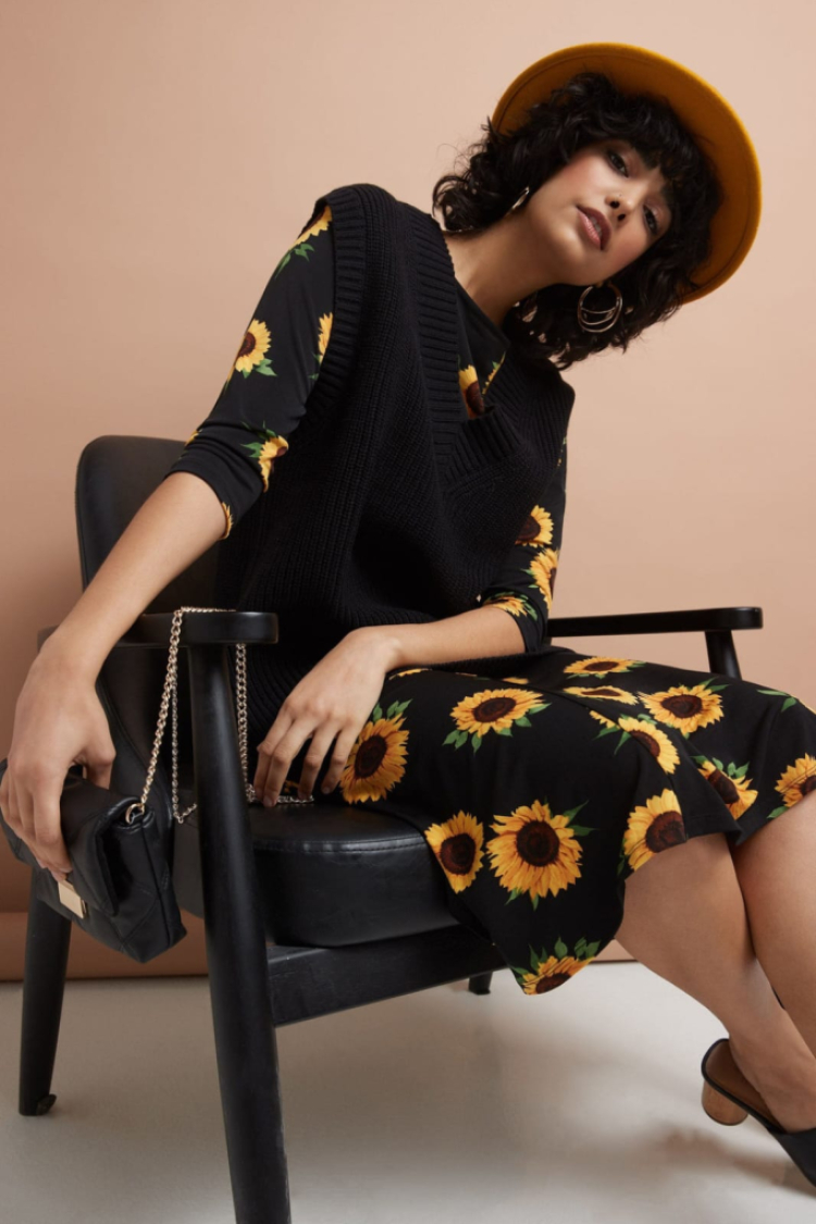 Women's Poor Sleeve Crew Neck Midi Micro Dress - Black