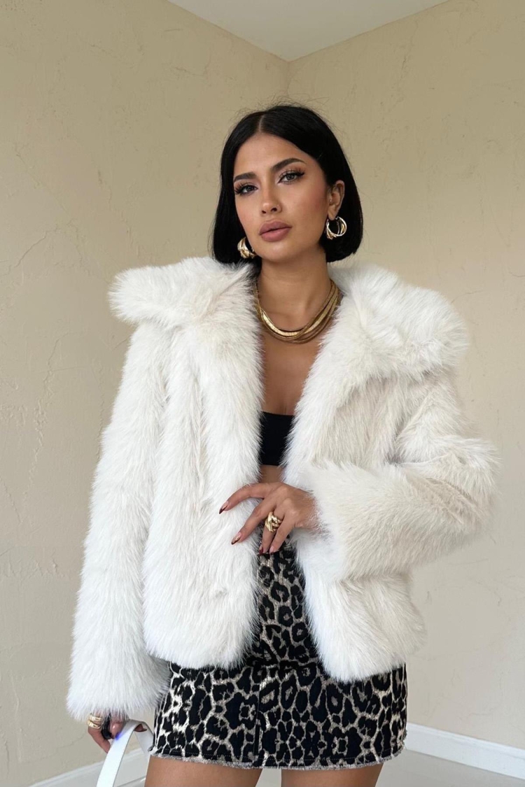 Furry Short Coat - Elisa - Globality Store - Women Clothes Wholesale Turkey