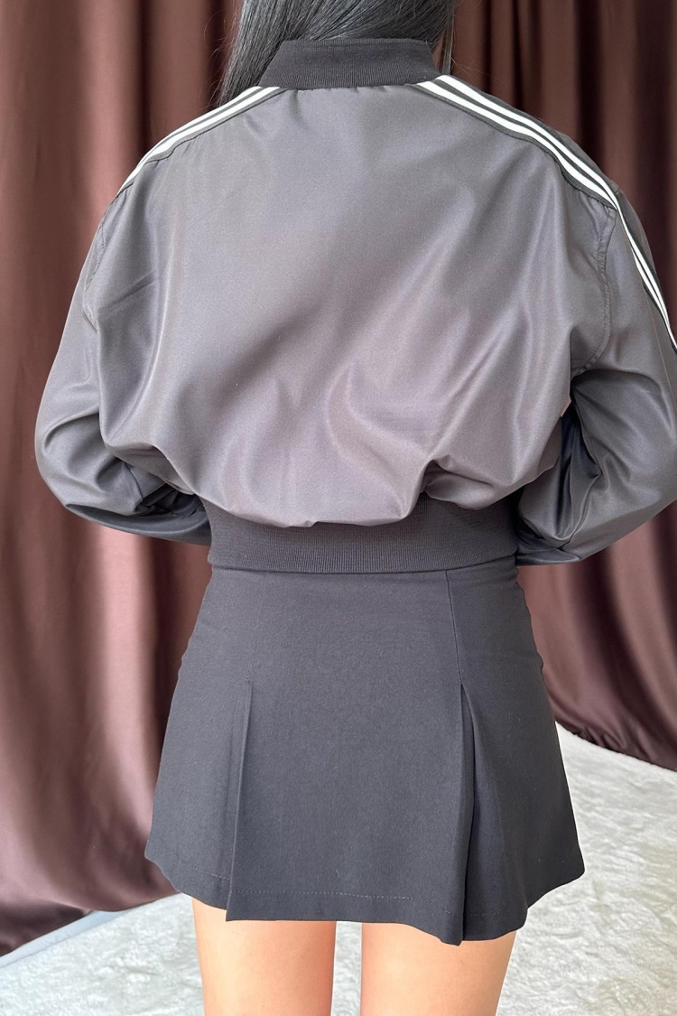 Short Jacket With Side Stripes - Black