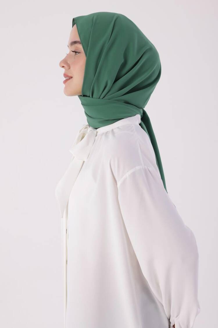 Medina Silk Shawl - Green