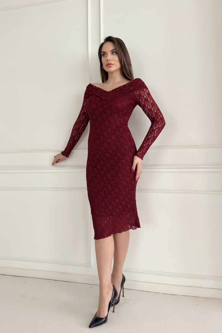 Gipeli Madonna Collar Lace Dress