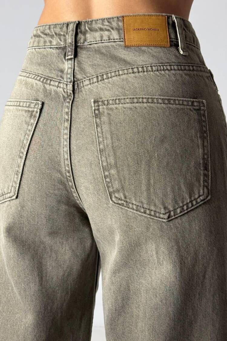 High Waist Loose Fit Jeans