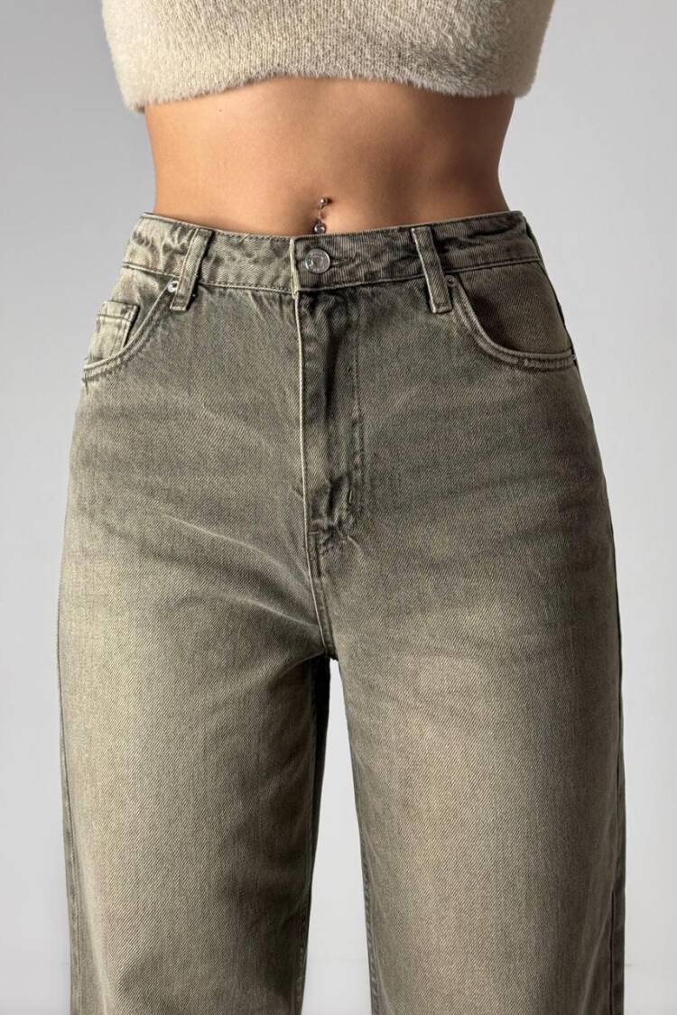 High Waist Loose Fit Jeans