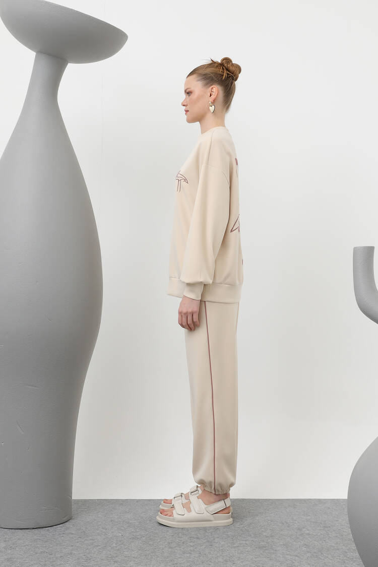 Swan Embroidered Tracksuit Set