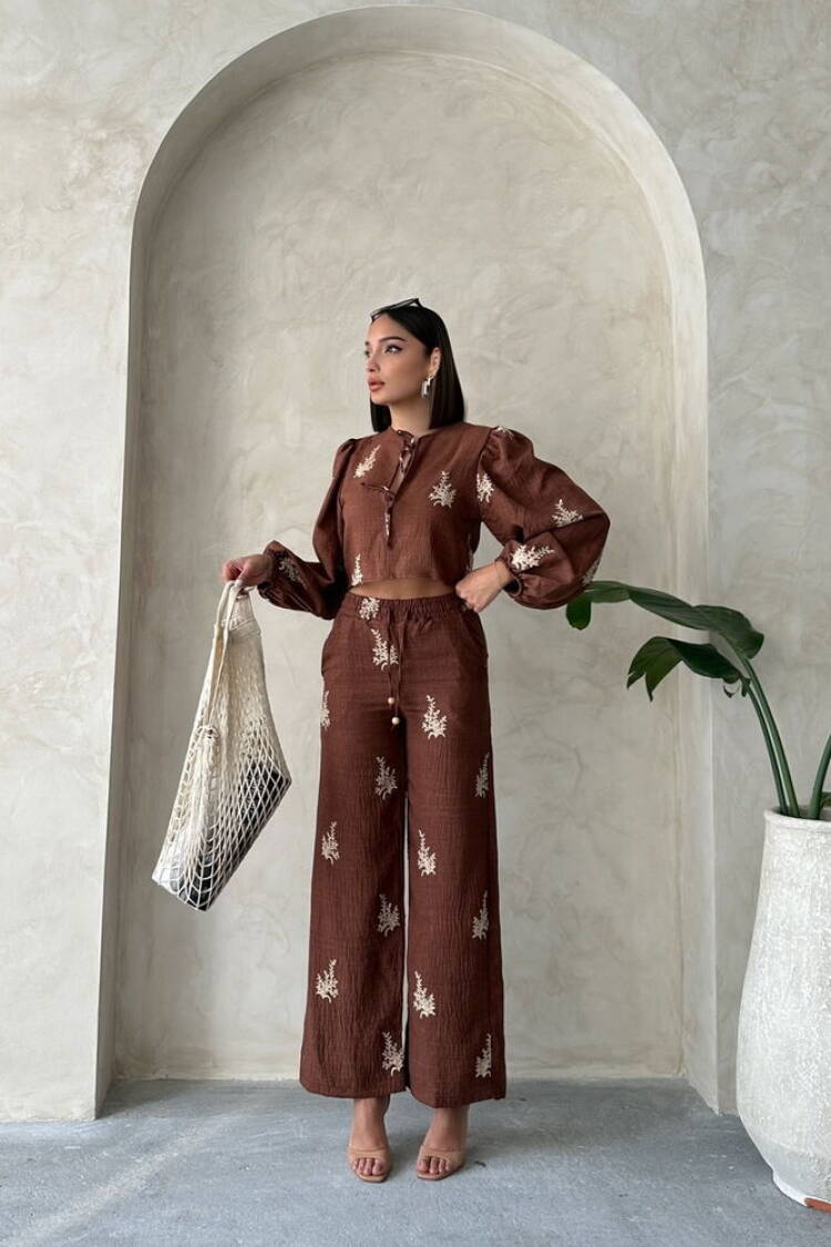 Embroidery Detailed Linen Pants