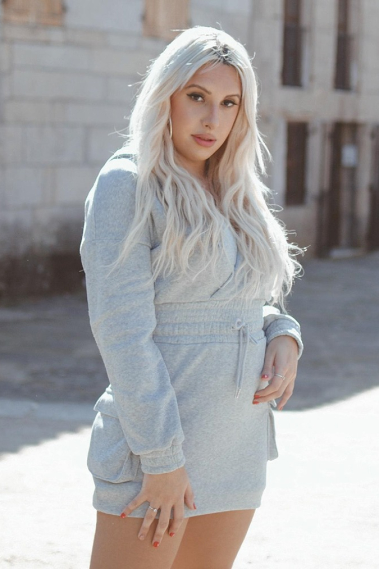Women's Long Sleeve V-Neck Hooded Pocket Detailed Charcoal Two-Thread Short Dress - Gray