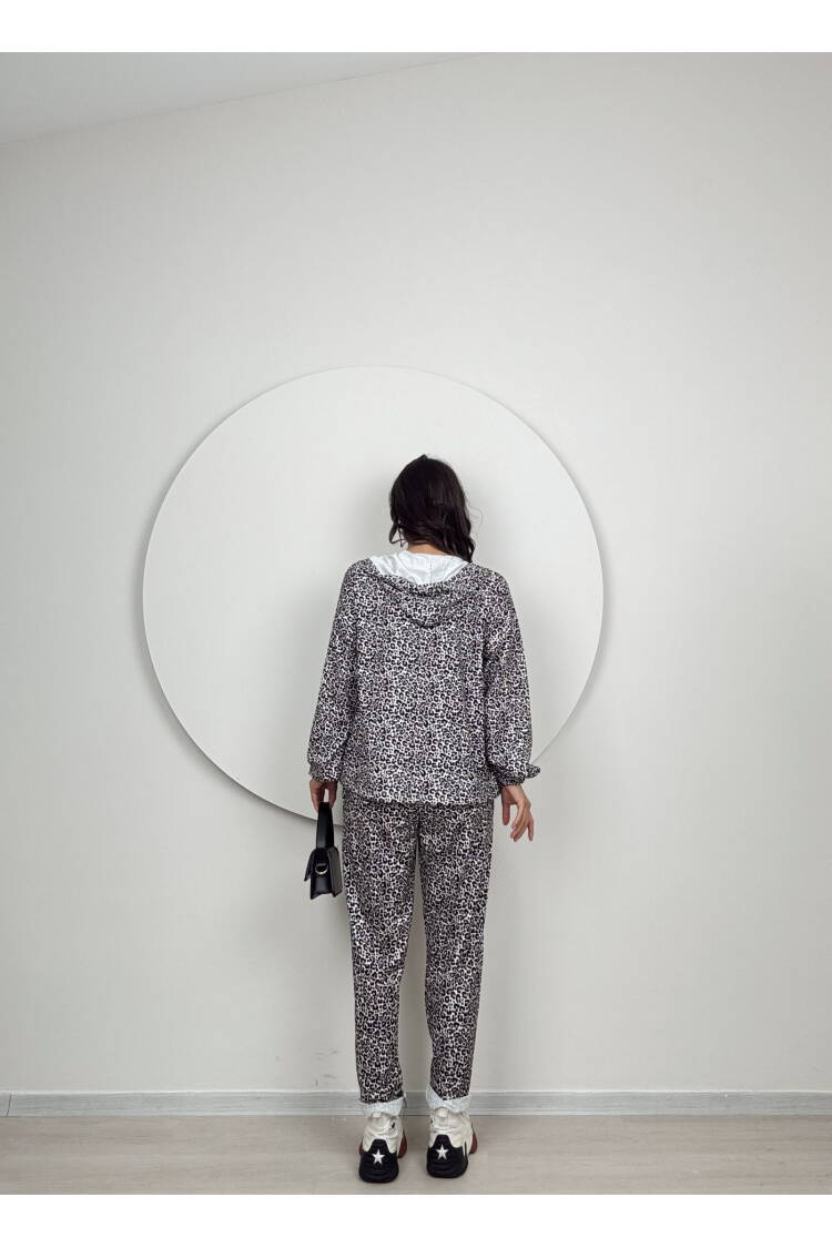 Tracksuit - Leopard